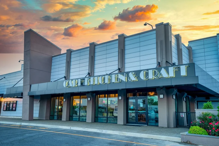 Vallese Contractors’ Cape Square Entertainment Gallery project showcasing innovative design, construction, and contemporary entertainment space solutions.